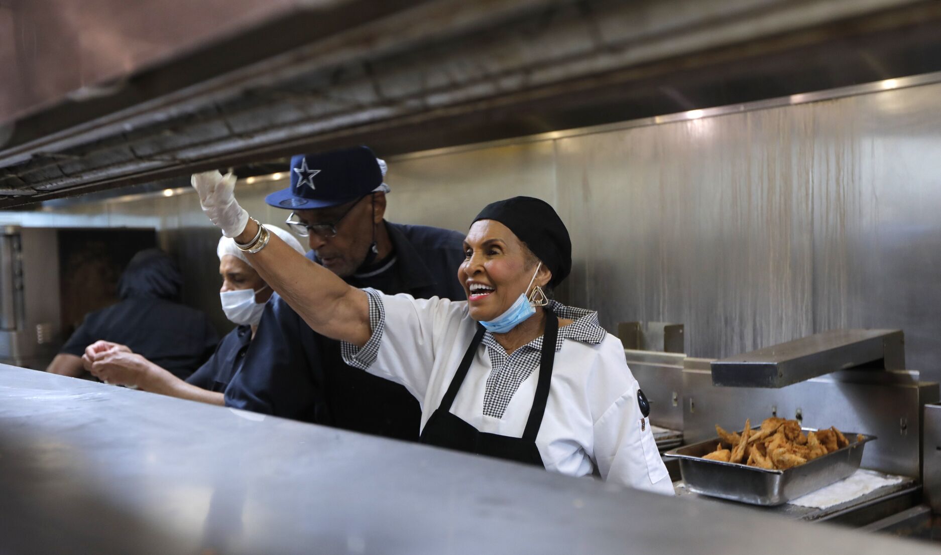 Final day of the last St. Louis-area location of Sweetie Pie's